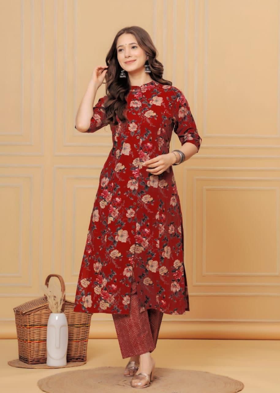 Trendy Floral Pattern Kurta Set