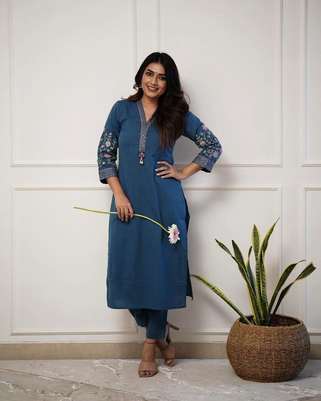 Women Cotton KS Blue Kurta Pant Set