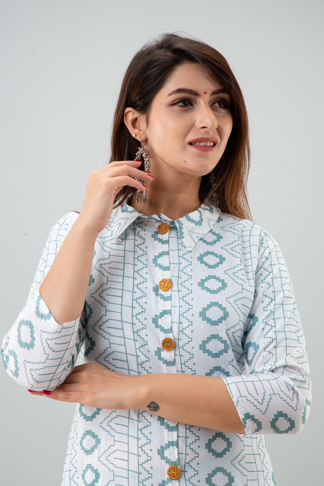 Festive Special Shrug and kurta Plazzo Set