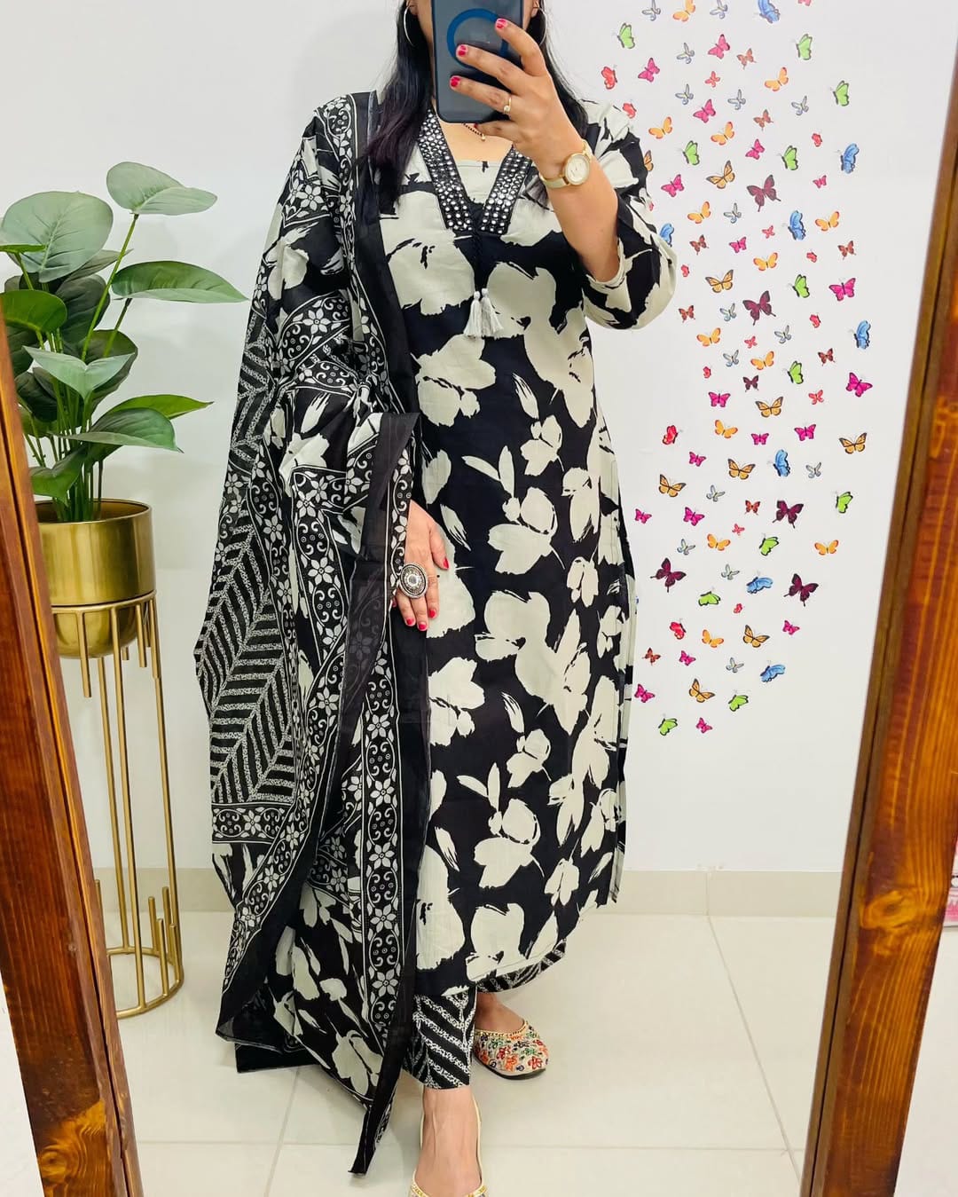 PM-Black-Dupatta Set