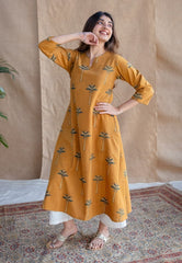 Pakistani Yellow Kurta Set