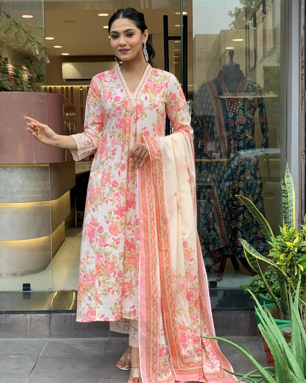 Premdhaga-Peach/White-Dupatta Set